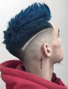 Undercut Hair Designs, Popular Mens Hairstyles, Haircut Designs, Fade Haircuts, Men's Hairstyles, Mens Haircuts Fade