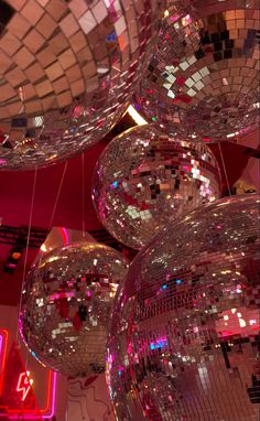 Roller skate, aesthetic, pink, 80s, activities, winter, friends Disco Balls, Disco Ball, Aesthetic Iphone Wallpaper, Pink Wallpaper, Pink Aesthetic, Iphone Background, Wall Collage, Pretty Pictures, Pretty Wallpapers