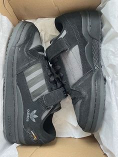 Adidas Forum Low, Forum Low, Dr Shoes, Adidas Forum, Shoe Wishlist, Funky Shoes, Fresh Shoes, Hype Shoes