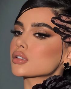 Makeup Ideas For Summer, Party Makeup Tutorial, Beauty Tutorial, Party Makeup Looks, Pretty Eye Makeup, Prom Makeup Looks, Eye Makeup Ideas