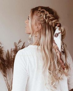 Quick and Easy Scarf Braid Styles for Beginners Balayage Blonde, Cute Braided Hairstyles, Peinados Fáciles Para Cabello Corto, Penteado Cabelo Curto, Blonde Ombre, Box Braids Hairstyles, Aesthetic Hair, Scarf Hairstyles, Braid Styles