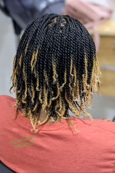 25 Two-Strand Twist Hairstyles for Women: Turn Heads with Trendy Twists | Lookosm Crochet Twist Hairstyles, Stretched Hair, Natural Hair Haircuts