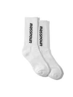 - Simple crew socks - Ribbed cotton blend with embroidered logo at outside ankle- Structured toe and heel- Elasticated cuffMeasurements(in.)- Length 13.0* Model size: height 6'2, bust 35.4, waist 28.3, hip 36.9Composition & Care- 100% cotton- Hand washDesigner- Imported- by MASSNOUN- Style#:300692770 Casual Cotton Socks For Streetwear, Casual Cotton Streetwear Socks, Comfortable Cotton Socks For Streetwear, Cotton Socks With Ribbed Cuffs, White Cotton Knee-high Socks, Sporty Cotton Socks With Letter Print, Sporty Cotton Socks For Streetwear, White Casual Socks With Ribbed Cuffs, Casual White Socks With Ribbed Cuffs