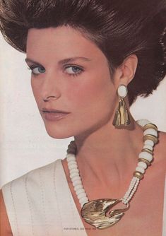 80s Jewelry Trends Throwback: Pick Your Style - Vinty Jewelry 60s Earrings, Jewelry Advertisement, Mid Century Earrings, Patti Hansen, Jewelry Ad