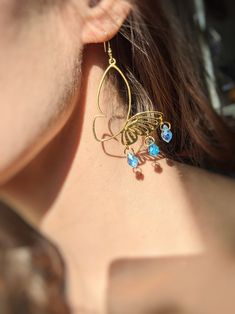 Handmade gold butterfly dangle earrings.🦋✨The perfect hippie boho accessory and lightweight for comfortable every day wear. 🌈 Gold plated brass butterfly charm, adorned with crystal drop beads, dangling on 18k gold plated hypoallergenic fish hook earring wire. Boho Jewelry Gold, Turquoise Butterfly, Schmuck Gold, Jewelry Hippie, Dangle Earrings Boho, Gold Dangle Earrings, Boho Accessories, Fish Hook Earrings, Butterfly Jewelry