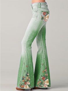 Vestiti In Jeans, Gradient Flower, Painted Clothing, Jeans Flared, Denim Heels, Moda Jeans, Skate Style, Floral Print Design