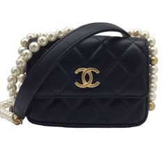 Used Chanel Chanel Matelasse Pearl Shoulder Wallet Chain Bag Business Card Holder Case Women Men (Sku: Gzl13kb2) === General === Brand : Chanel === Design === Type : Shoulder Bag Material : Leather Leather/Fur Type : Lamb Leather Color : Black Gender : Men,Women === Size === Size (Hxwxd) : 9cm X 12cm X 2cm / 3.54'' X 4.72'' X 0.78'' === Included Items === Accessories : Dust Bag, Guarantee Card Accessories Notice : Before Purchasing, Please Refer To The Images Of The Accessories Included With The Chanel Pearl Wallet, Green Clutches, Card Accessories, Chanel Design, Chanel Brand, Bag Business, Chanel Chanel, Card Holder Case, Chanel Model