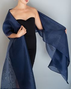 A very elegant large organza shawl for your wedding party or evening dress. Made of luxury organza. The wrap has 2 arm holes to keep the wrap in place. Color: navy blue Size : 220 cm x 60 cm You can use it as a wrap, shawl or stola. WE have matching bags in our Etsy Shop! WE accept credit cards! Evening Shawl Wrap, Shawl For Formal Dress, Dress Ideas For Wedding Guest, Wedding Christmas Card, Organza Shawl, Ball Attire, Blue Shrug, Navy Evening Dresses, Wedding Guess