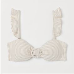 Adorable Striped Ruffle Bikini Top With Tags! H&m White Beach Top, White H&m Beach Top, White H&m Tops For The Beach, H&m White Swimwear For Spring, High Leg Swimsuit, Padded Swimwear, Swimming Swimsuit, Bathing Suit Bottoms, Striped Swimsuit