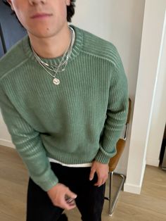 Green Knit Sweater Outfit, Layered Winter Outfits, Green Sweater Outfit, Sweater Cardigan Outfit, Mens Inspo, Sweater Outfits Men, Fits Inspiration, Fall Knit Sweater, Knit Sweater Outfit