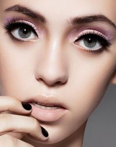 Pretty Makeup Ideas With Pastel Colors Makeup For Round Eyes, Fall Lipstick, Pastel Makeup, Round Eyes, Make Me Up, Eye Make, Love Makeup