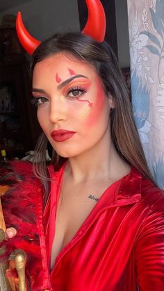 Make Up Diabla, Devil Makeup Look Easy, Makeup Diabla, Devil Make Up, Halloween Makeup Devil, Maquillage Halloween Simple, Halloweenský Makeup