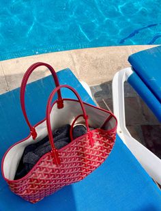 red goyard tote ❤️ Red Goyard, Goyard Mini Tote Outfit, Mini Goyard Tote, Orange Goyard, Burgundy Goyard, Red Goyard Tote, Orange Goyard Bag