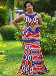 Kente Outfits, Kente Dresses, Kente Designs, Kente Fashion, Ashanti People, Kente Fabric, Cold Weather Dresses, Ghana Wedding, Gorgeous Bridesmaid Dresses