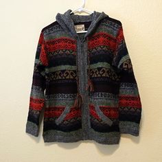 Nwot! Great Quality. Size Missing. Please Refer To Photos For More Details And Measurements. Smoke-Free Home. Questions? Leave A Comment Below! Baby Alpaca, Hooded Sweater, Front Zipper, Alpaca, Jackets For Women, Jackets & Coats, Zipper, Grey, Red