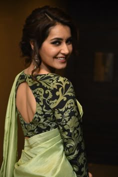 Raashi Khanna, Cotton Blouse Design, Saree Blouse Neck Designs, Backless Blouse Designs, Blouse Back Neck Designs, Blouse Design Images, Sari Blouse Designs, Indian Saree Blouses Designs, Silk Saree Blouse Designs