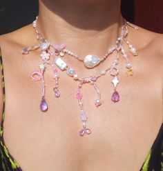 handmade pink teardrop freshwater pearls fairycore necklace.purple crystal,cottagecore,fairy,princesscore,gift foe her 38+5cm Pink Pearl Outfit, Pearl Beading Pattern, Pink Aesthetic Necklace, Pink Outfit Accessories, Ethereal Jewelry Aesthetic, Fairy Beaded Jewelry, Mexican Beaded Jewelry, Jewelry Making Inspiration, Wire And Bead Crafts