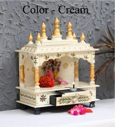 Wood Pooja Mandir, Home Temple Design, Wooden Temple For Home, Mandir For Home, Mandir Designs, Wooden Handicrafts, Luxurious Decor