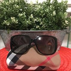 Pre-Owned Burberry Oversized Black Sunglasses. Gunmetal Studded Hearts On Each Side Of The Frame. Burberry Printed On The Tips Of The Sunglasses. Comes With Original Case And Cloth. Overall In Great Condition. Oversized Black Sunglasses, Burberry Astley Sunglasses, Burberry Print, Oversize Sunglasses, Burberry Accessories, Burberry Black, Burberry Sunglasses, Oversized Sunglasses, The Frame