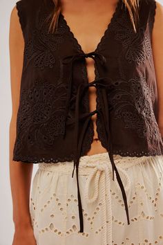 Sweet Escape Top Bonaroo Outfit, Free People Aesthetic, Red Fits, Sweet Escape, Free People Clothing, Front Tie Top, Boho Tops, Boho Outfits, Floral Embroidery