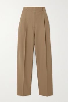 Every wardrobe needs a pair of expertly tailored pants just like TOTEME's. Designed to sit high on the waist, they're cut from recycled grain de poudre and pressed with double pleats through the hips and wide legs. Thread a slim belt through the loops for a refined finish. Ross Shopping, Vietnam Outfit, Beige Dress Pants, Street Style Ideas, Tan Dress Pants, Elegant Pants, Grad Outfits, Thrift Inspo, Wardrobe Makeover