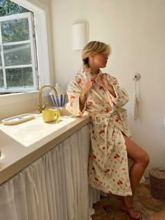 Robe Fruit - Fruit | Djerf Avenue Djerf Avenue, Quoi Porter, Xmas Wishlist, Matilda Djerf, Summer Berries, Fruit Print, High Waist Bottoms, Wild Child, Linen Towels