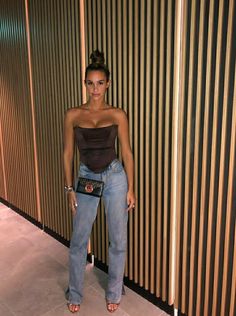 Jeans And Heels Outfit Going Out, Brown Corset Outfit, Corset And Jeans Outfit, Corset Top And Jeans, Date Outfits Casual, Fendi Mini Bag, Overall Outfits, Cute Outfits Fall, Fashion Outfits Cute