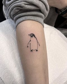 Penguin Tattoo Fierce Animal Tattoos, Animal Tattoo Designs, Miniature Tattoos, Group Tattoos, Cute Cat Tattoo