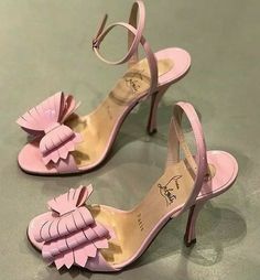 Vintage Louboutin Heels, Christian Louboutin Bow Heels, Christian Louboutin Pink Heels, Christian Loubiton Heels, Christian Louboutin Shoes Heels & Wedges, Girl Accessories, Pink Shoes, It Girl