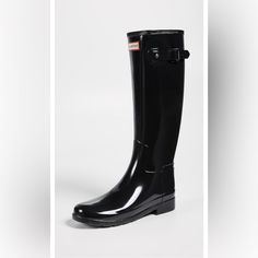 Authentic Hunter Original Tall Rain Boots Excellent Condition - Only Worn Once Size 6 / Eu 37 Refined Style - Black Gloss Tall Rain Boots, Hunter Shoes, Black Gloss, Women Hunters, Refined Style, Winter Rain, Rain Boots, Size 6, Women Shoes