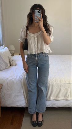 Cute Couqutte Outfits, Modest Fashion Outfits Aesthetic, Cute Millennial Outfits, Feminine Simple Outfits, Modest Summer Fashion 2024, Beach Aesthetic Clothing, Mary Cooper Outfits, Modern Princess Aesthetic Outfit Casual, Soft Summer Work Outfits