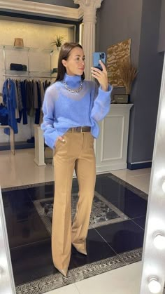 Executive Outfits For Women, Tan Pants, Stylish Work Outfits