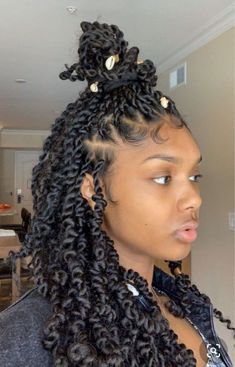 Protective Styles For Natural Hair Short, Passion Twists, Hair Crochet, Faux Locs Hairstyles, Cute Braided Hairstyles, Protective Hairstyle, Twist Braid Hairstyles, Braids Hair, Girls Hairstyles Braids