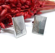 FOR SALE: S Insignia (Initial) Silver Tone Rectangular Cuff Links. Very classy and perfect accessory for men to complete their menswear look. Purchase at Peppermint Twist Vintage #cufflinks #menswear #accessories #vintagemen #vintagecufflinks Old Fashioned Fonts, Nyx Lipstick Matte, Tom Ford Makeup, Menswear Accessories, Mac Eyeshadow, Line Pattern, Mac Lipstick