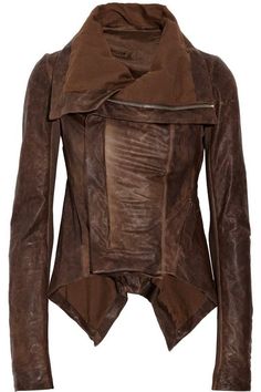 Distressed Leather Paneled Jacket. Reminds me of something Emma Swan would wear. Panel Jacket, Casual Chique, Vogue Fashion, Leather Jackets Women, Faux Leather Jackets, Outdoor Garden, Fashion Online Shop, Autumn Winter Fashion, Garden Ideas