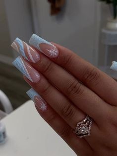 Christmas Nails 2023 Classy, Christmas Acrylic Nails Snowflakes, Winter Nail Design 2023, Red And White Christmas Acrylic Nails, Christmas Nails With 3d Flowers, Baddie Christmas Nails Medium, Gel X Christmas Nails, Medium Christmas Nails, Christmas Nail Designs Pink