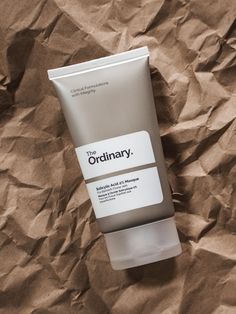 Photography Skincare Products, Flat Lay Photography Skincare, Paper Product Photography Ideas, Mens Skin Care Packaging, Ordinary Skincare, Skin Essence