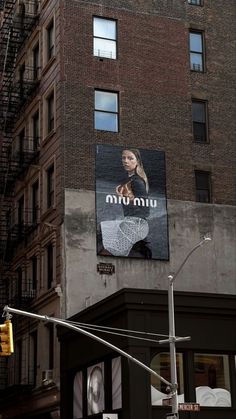 New York City Miu Miu aesthetic fall fashion Nyc Baby, Empire State Of Mind, Nyc Girl, New York Aesthetic, New York Life, Nyc Life, Brooklyn Baby, City New York, City That Never Sleeps