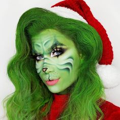 Grinch Makeup, Xmas Makeup, Christmas Makeup Ideas, Abby Roberts, Christmas Eye Makeup, Christmas Looks, Christmas Makeup Look, Holiday Makeup Looks, Face Art Makeup