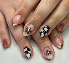 Yelena Belova Inspired Nails, Aesthetic Autumn Nails, College Nails, Y2k Nail, Checkered Nails, Nails Gel Nails, Custom Press On Nails, Cute Simple Nails, Y2k Nails