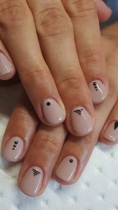 Pretty Nail Polish Colors, Nail Artwork, Dot Nail Designs, Minimal Nails Art, Mens Nails, Pretty Nail Polish, Minimalist Nail Art, Her Nails