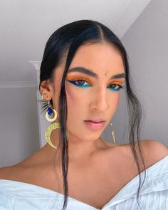 Rave Makeup, Unique Makeup, Eye Makeup Designs, Colorful Eye Makeup, Edgy Makeup, Fancy Makeup, Makeup Eye Looks, Creative Eye Makeup, Creative Makeup Looks