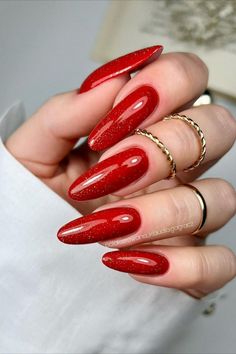 22 Cherry Red Nails 2025: Trendy Designs That Will Transform Your Look This Year - divagaze.com Dark Cherry Red Nails, Nails Kurz, Cherry Red Nail, Fall Nail Idea, Almond Designs, Cherry Red Nails, Dark Cherry Red, Nail Art Winter, Women Nail Art