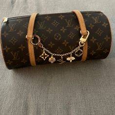 This Is A Louis Vuitton Papillon 30 Bag With Louis Vuitton Key Chain. I Do Have Authentication Info As Well! $1500 For Both Obo Papillon Louis Vuitton, Louis Vuitton Papillon, Bags Louis Vuitton, Vuitton Bag, Louis Vuitton Bags, Lv Bag, Key Chain, Louis Vuitton Bag, Bag Lady