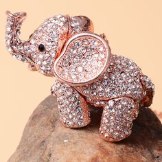 Bling Crystals Figurine Shape Elephant Necklace New In Gift Box Rose Tone Metal Alloy , Round Crystals Includes Rosetone 24" Chain Made In China Elephant Can Be Removed From Chain Chunky Choker Necklace, Blue Agate Stone, Elephant Pendant Necklace, Paw Print Necklace, Vintage Pendant Necklace, Green Beaded Necklace, Box Roses, Square Necklace, Rose Tone