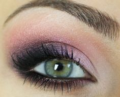 Pink Smoky Eye, Pink Smokey Eye, Purple Smokey Eye, Pink Eyeshadow, Hazel Eyes, Makeup For Green Eyes, Nails And Makeup