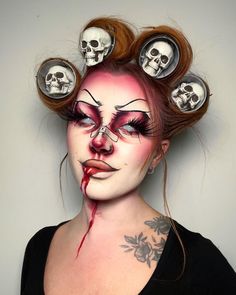 Mykie Glam N Gore Makeup, Halloween Makeup Themes, Beauty Halloween Makeup, Unique Halloween Makeup Looks, Brown Halloween Makeup, Face Painting Designs Halloween, Monster Makeup Easy, Full Face Halloween Makeup, Scary Makeup Looks Halloween Ideas