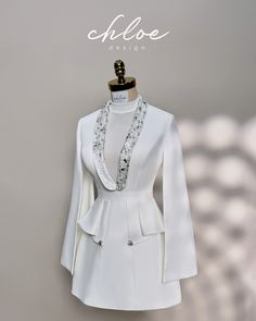 Váy thiết kế may đo Chloe Carlita 24 Chất liệu : Carolan Size : S-M ( May đo ) Màu sắc : Đặt theo yêu cầu Thời gian cho đơn đặt may đo 10-14 ngày ______________________ #worldwideshipping Chloe Design Made In VietNam ◾️ Website : https://bit.ly/ChloeDesign ◾️ Chính sách thành viên : https://bit.ly/Premium-Vip-Chloe ◾️ Chính sách bảo hành : https://bit.ly/Bao-Hanh-Chloe ◾️ Group thanh lý : https://bit.ly/Group-Thanh-Ly-Chloe-Design ◾️ Email : admin@chloedesign.com.vn ◾️ Hotline : 0969799221 ... Mother Of The Bride Dresses Long, Dinner Themes, Woman Suit Fashion, Suit Fashion, Mother Of The Bride Dresses, Mother Of The Bride, Suits For Women, Chloe, Vietnam