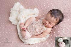 Romper-Newborn girl romper and hat set lace by BebeLapu on Etsy Newborn Sets, Hat Set, Lace Romper, Knitting For Kids, Girls Rompers, Newborn Girl, Handmade Knitting, Baby Romper, Photo Props