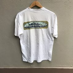 Vintage 90s Quiksilver Usa Hawaii Old Logo Surf Tee Billabong Op Vintage White T-shirt For Surfing, Outfit Ideas Tshirt, Tshirt Design Ideas, Shirt Outfit Ideas, Surf Tee, Old Logo, Surf Shirt, Women's Outfits, Surf Tshirt